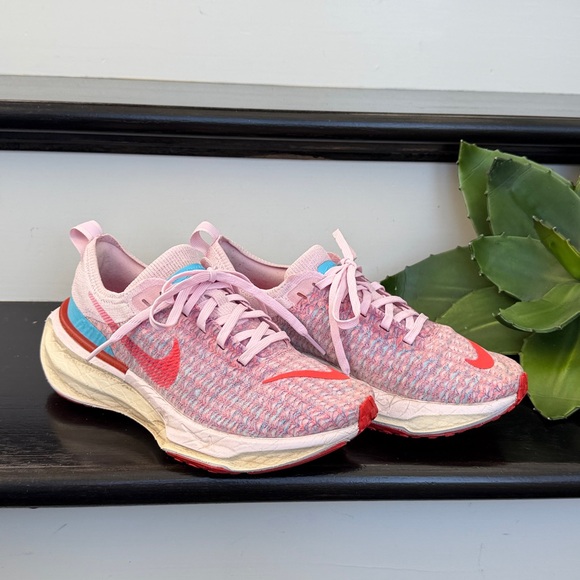 Nike ZoomX Invincible Run Flyknit women’s running sneakers Pink Foam Rise size 7 - Picture 2 of 10
